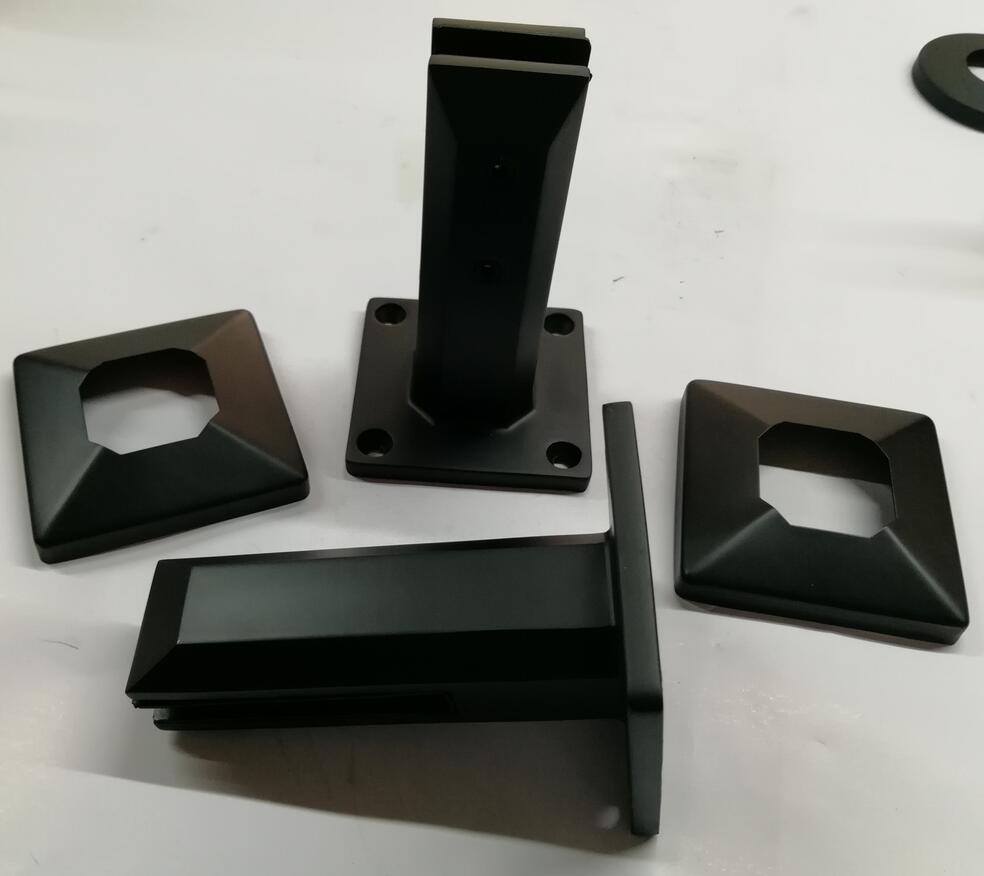 s.s spigot glass railing